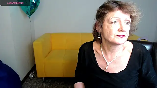 Snapshot of SexyGrandma_ chatting on 02/26/25, 03:21 SexyGrandma online show from 02/26/25, 03:21