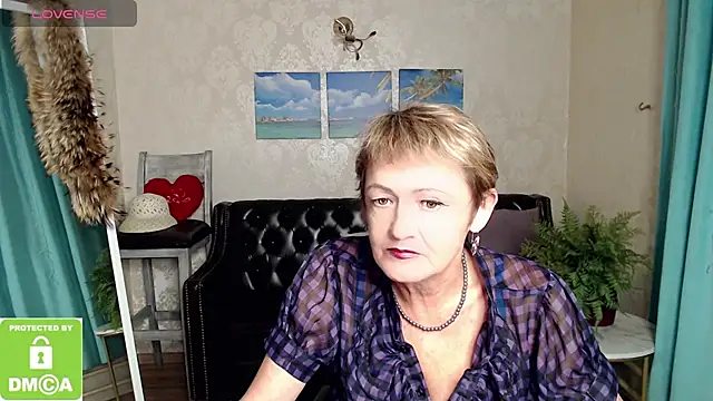 Snapshot of SexyGrandma_ chatting on 10/01/25, 03:49 SexyGrandma online show from 10/01/25, 03:49