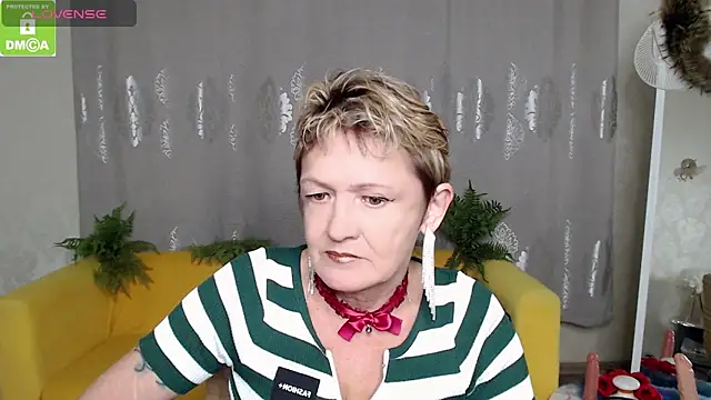 Snapshot of SexyGrandma_ chatting on 11/29/25, 05:02 SexyGrandma online show from 11/29/25, 05:02