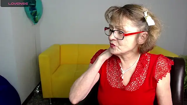 Snapshot of SexyGrandma_ chatting on 02/20/25, 06:57 SexyGrandma online show from 02/20/25, 06:57