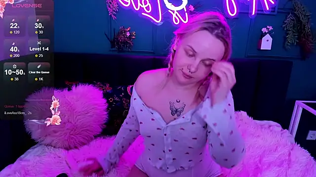 PamelaLloyd online show from 03/12/25, 04:30