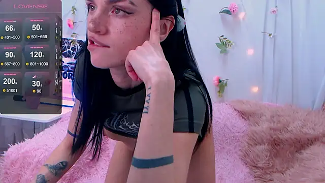 Holygirl  online show from 03/16/26, 01:57