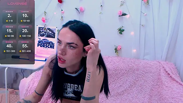 Holygirl  online show from 03/09/26, 02:15