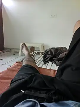 xmanrawan2 online show from 10/25/25, 09:41