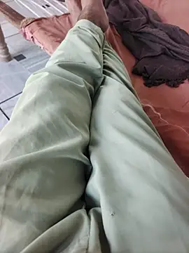 xmanrawan2 online show from 10/10/25, 02:23