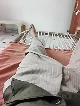 xmanrawan2 online show from 10/07/25, 03:29