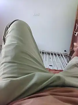 xmanrawan2 online show from 09/20/25, 04:28