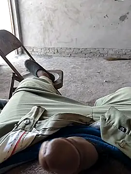 xmanrawan2 online show from 03/18/25, 09:23