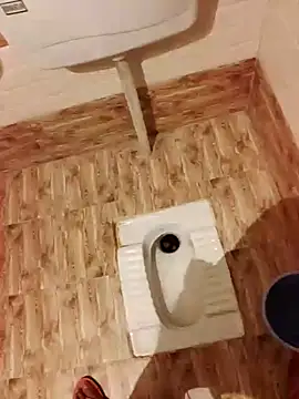 xmanrawan2 online show from 11/08/25, 03:48