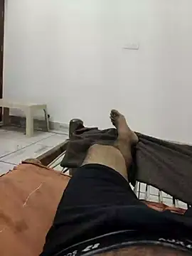 xmanrawan2 online show from 10/31/25, 03:19