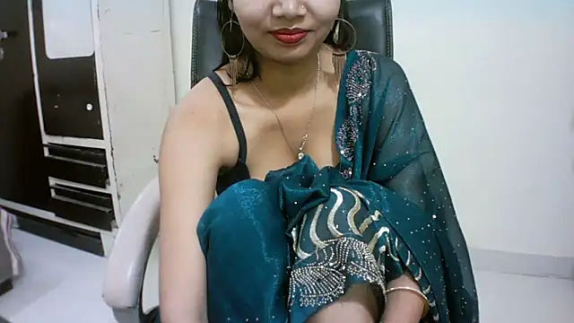 Snapshot of kajal__bhabhi_ chatting on 05/31/26, 03:29 kajal bhabhi online show from 05/31/26, 03:29