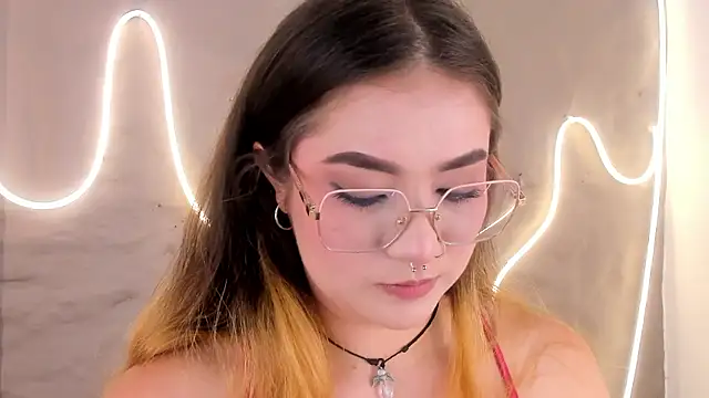 Shanntal  online show from 03/04/26, 07:43