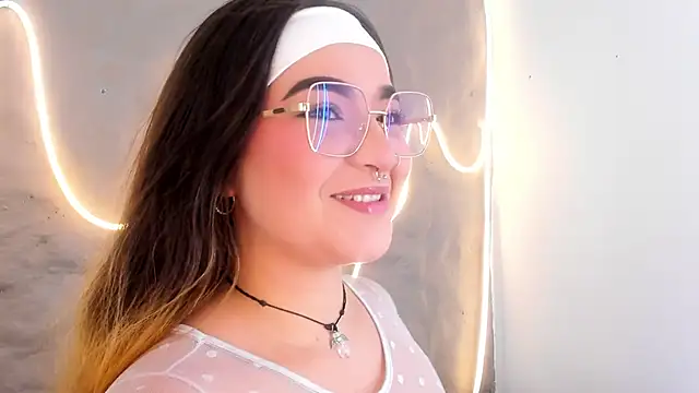 Shanntal  online show from 03/11/26, 07:30