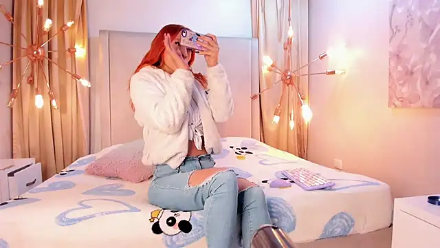 zoe taylorr1 online show from 10/09/25, 02:45