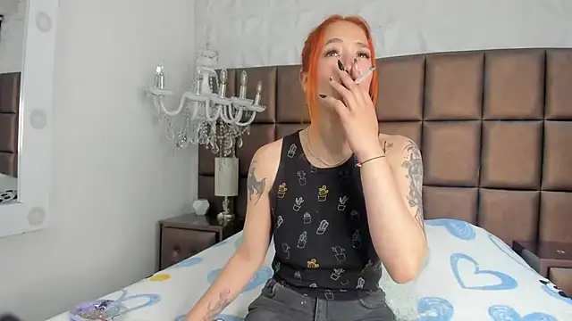 zoe taylorr1 online show from 09/24/25, 01:46