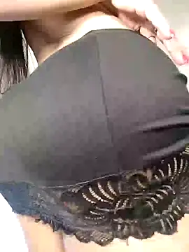 Snapshot of sofiaxox chatting on 03/07/26, 04:23 sofiaxox online show from 03/07/26, 04:23