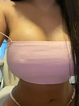 Snapshot of sofiaxox chatting on 04/12/26, 08:45 sofiaxox online show from 04/12/26, 08:45