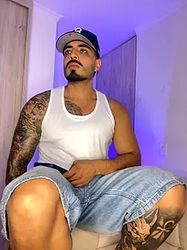 LeandroRusso online show from 11/05/25, 01:42