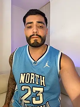 LeandroRusso online show from 10/02/25, 06:11