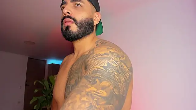 LeandroRusso online show from 03/18/25, 02:29