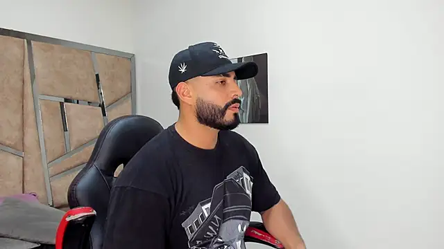 LeandroRusso online show from 02/26/25, 08:36