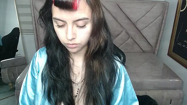 Snapshot of Hela_v chatting on 05/08/26, 05:39 Hela v online show from 05/08/26, 05:39
