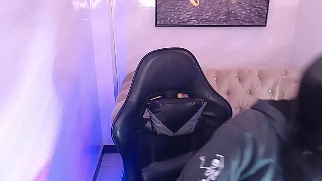 Hela v online show from 03/03/26, 12:56