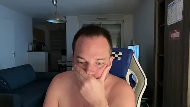 Funnyjul31 online show from 03/12/25, 07:25