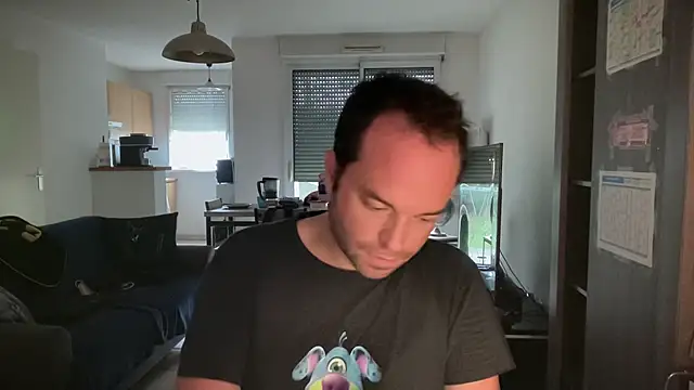 Funnyjul31 online show from 11/23/25, 01:43