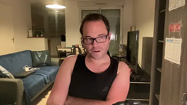 Funnyjul31 online show from 11/21/25, 07:24