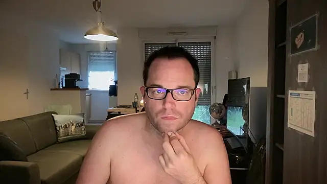 Funnyjul31 online show from 02/02/26, 04:28