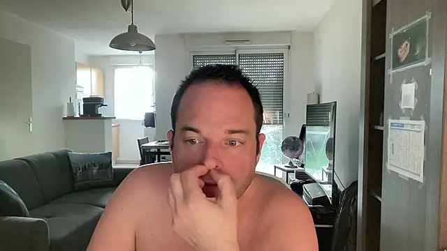 Funnyjul31 online show from 02/06/26, 04:25