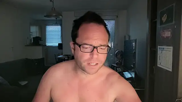 Funnyjul31 online show from 03/29/26, 01:46