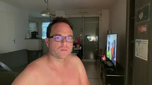 Funnyjul31 online show from 04/15/26, 04:44