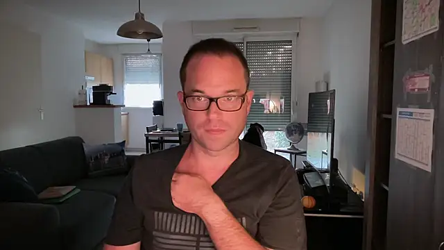 Funnyjul31 online show from 10/13/25, 04:52