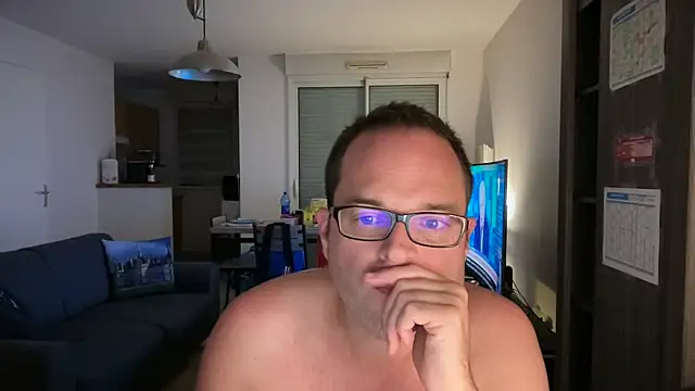 Funnyjul31 online show from 10/26/25, 05:35