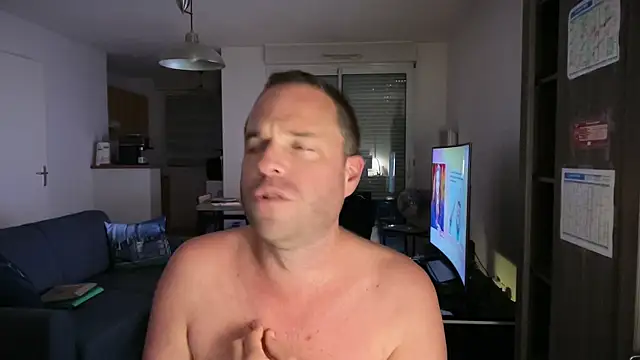 Funnyjul31 online show from 10/15/25, 05:32