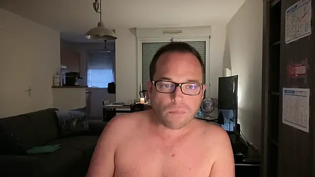 Funnyjul31 online show from 10/19/25, 05:05