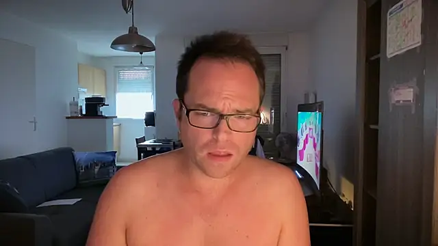 Funnyjul31 online show from 09/30/25, 04:46