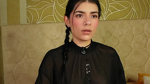 MillaBlis online show from 12/22/25, 09:59