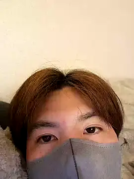Snapshot of yuukee11111 chatting on 01/29/25, 03:22 yuukee11111 online show from 01/29/25, 03:22
