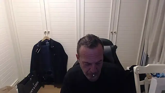 Dimitrios30 online show from 02/25/26, 04:07