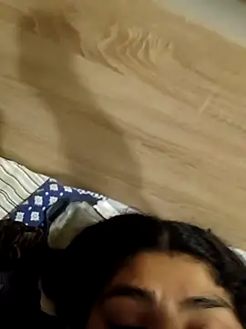 naina78910 online show from 11/13/25, 12:09