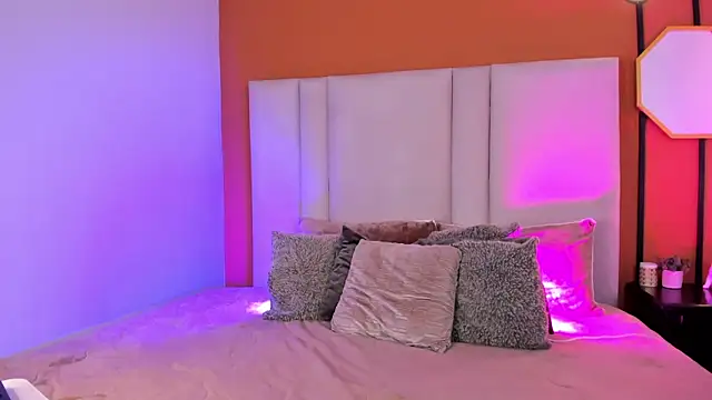 nina  dixon online show from 12/14/25, 12:55