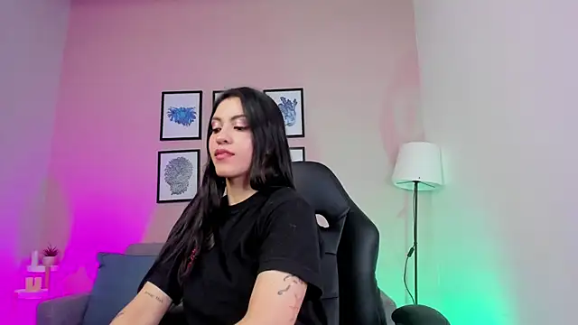 nina  dixon online show from 12/16/25, 10:47