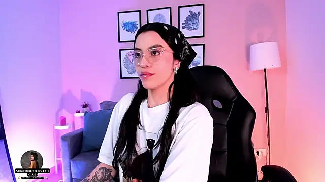 nina  dixon online show from 09/13/25, 08:09