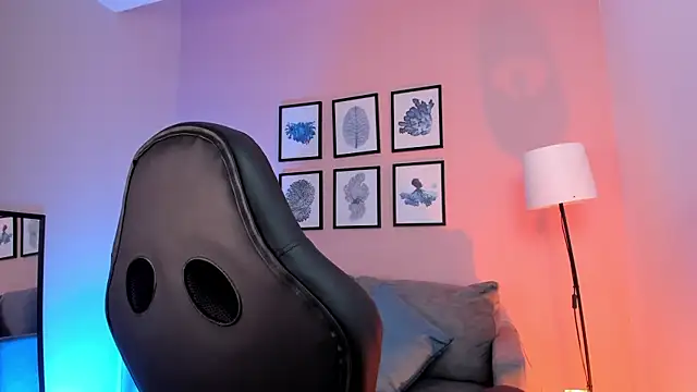 nina  dixon online show from 09/17/25, 09:06