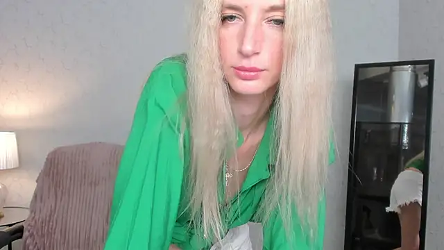 Snapshot of skinnyladyy chatting on 02/26/25, 08:17 skinnyladyy online show from 02/26/25, 08:17