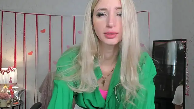 Snapshot of skinnyladyy chatting on 02/19/25, 02:12 skinnyladyy online show from 02/19/25, 02:12