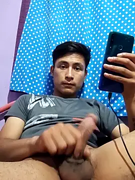 EduardoEspinoza12 online show from 10/05/25, 12:34